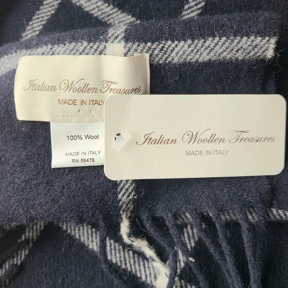 NWT Italian Woollen Treasures Navy Gray Plaid Wool Unisex Scarf